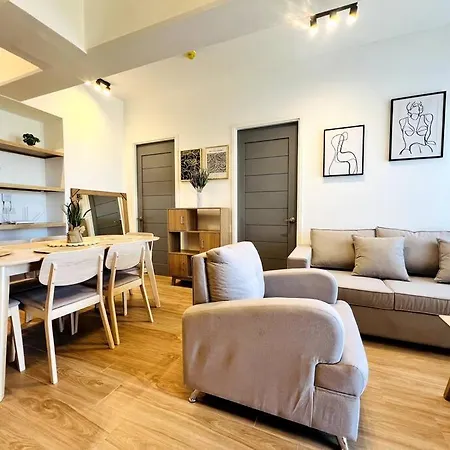 Royal Oceancrest Mactan Coco Caline Apartment